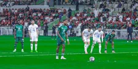 دوري روشن: الأهلي يفوز على الفتح بثنائية - ميديا سبورت