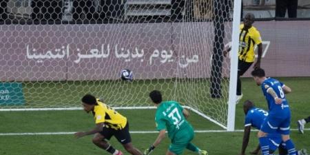 دوري روشن: الاتحاد يفوز على الهلال بنتيجة (4 - 1) - ميديا سبورت