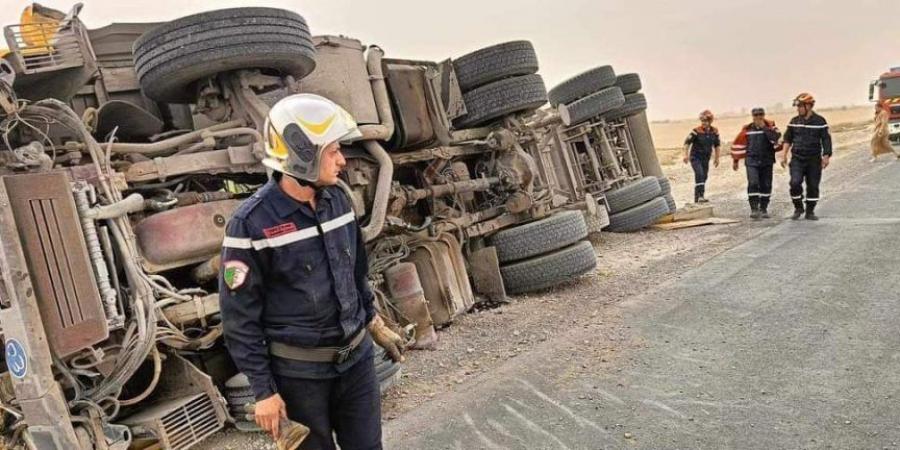 المسيلة: وفاة شخص في حادث انقلاب شاحنة بعين الملح - ميديا سبورت