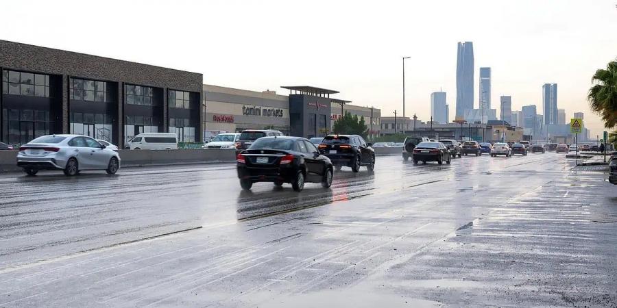 أمطار خفيفة على مدينة الرياض - ميديا سبورت