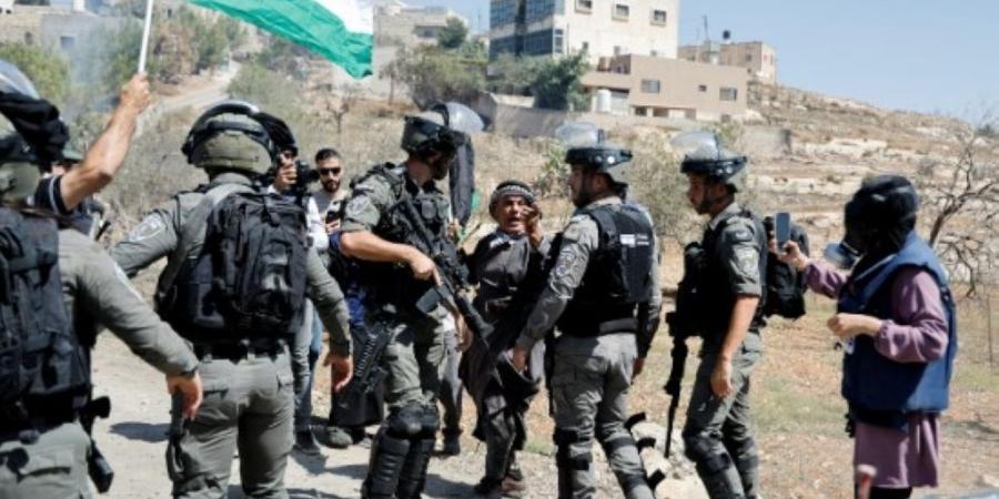 الضفة الغربية.. إصابة 16 فلسطينيًا جراء هجوم مستوطنين على بيت لحم - ميديا سبورت